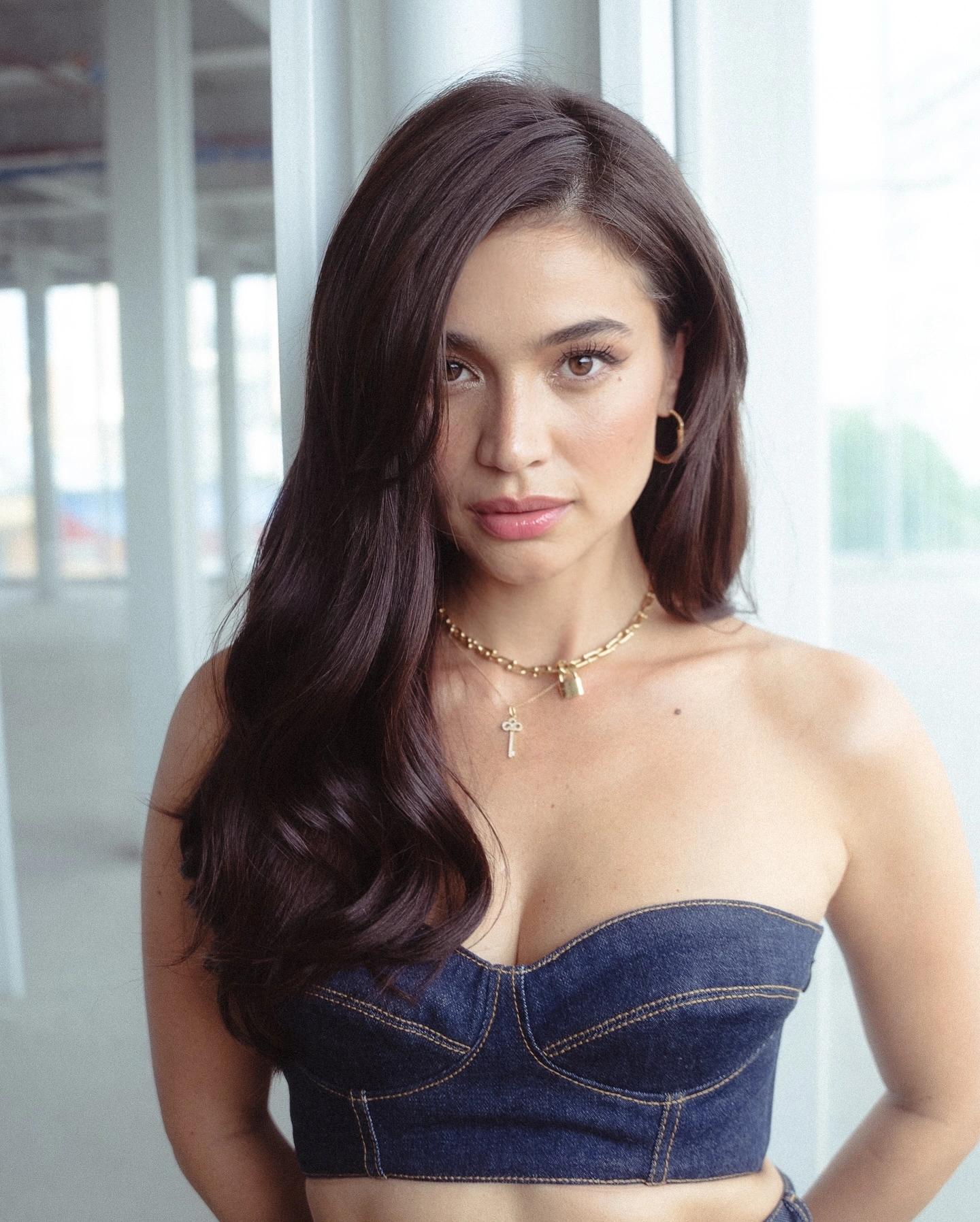 You are currently viewing Anne Curtis Beautiful Stunning Filipino Actress o n Hot51