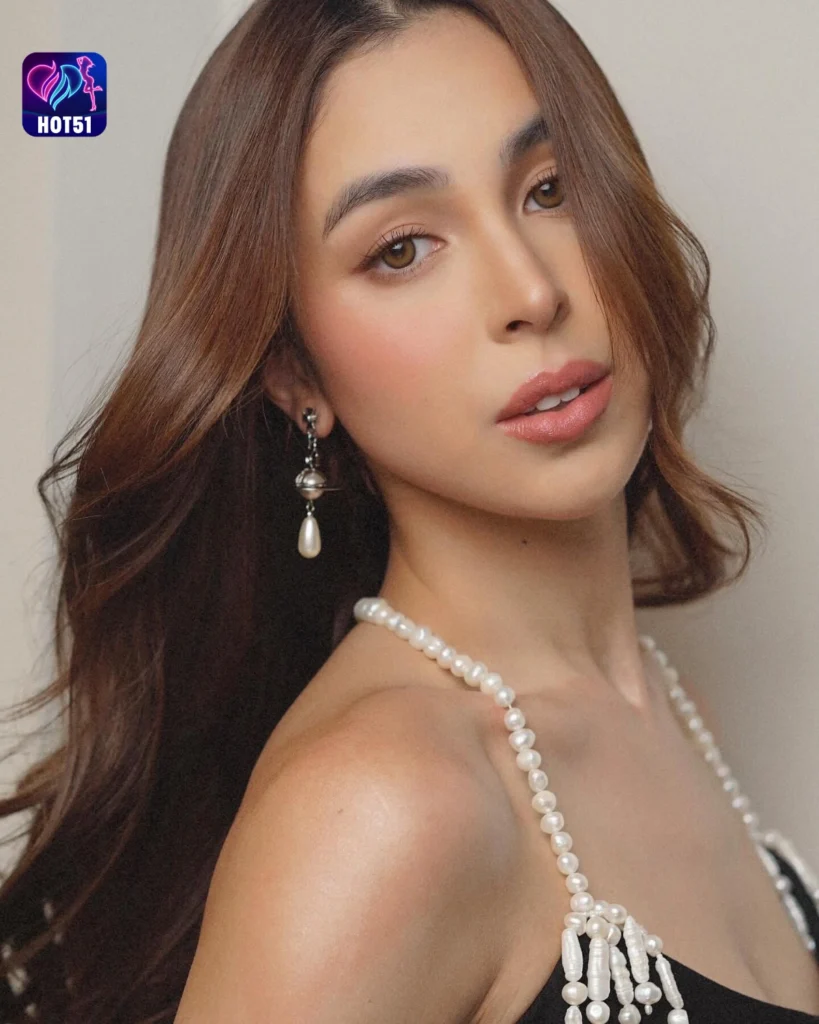  Beautiful Julia Barretto Photos on HOT51 Platform