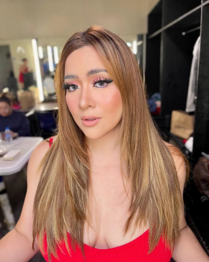  Ganda at Talento Angeline Quinto sa Hot51