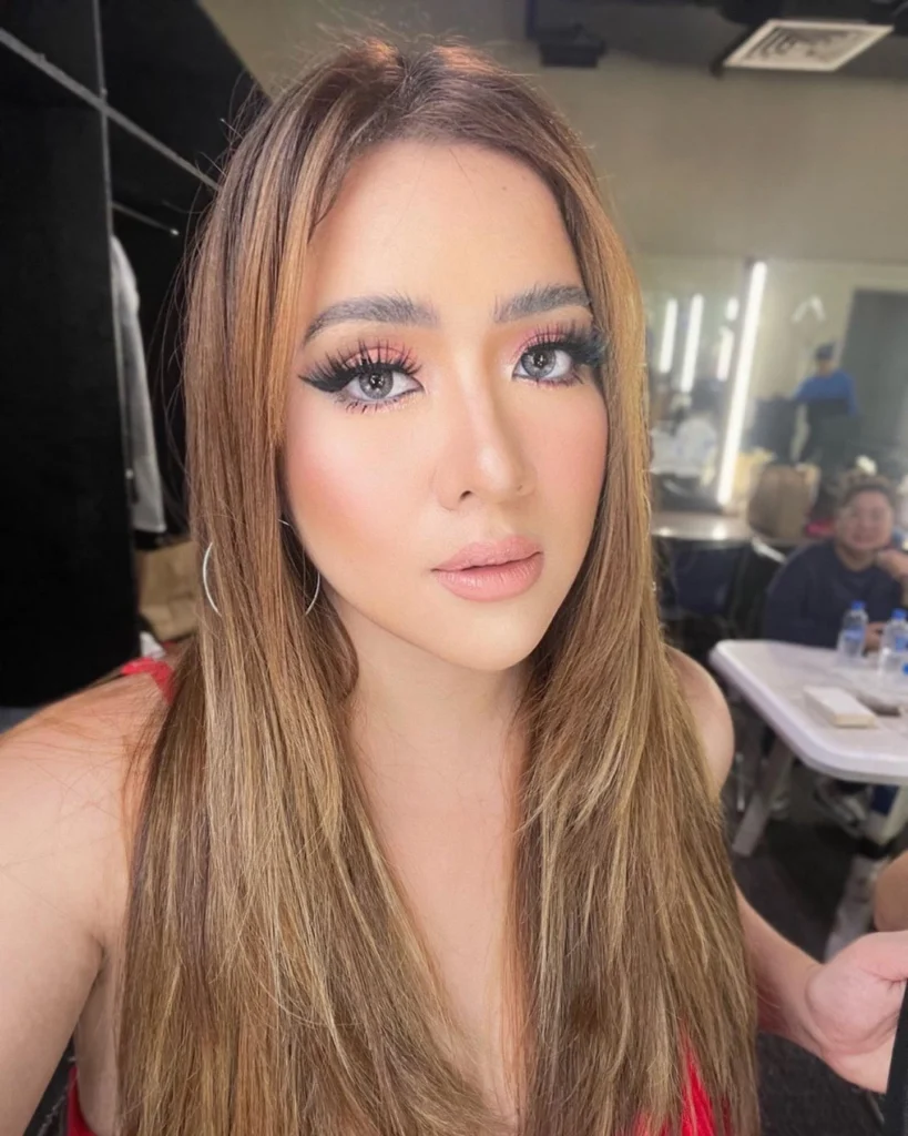  Ganda at Talento Angeline Quinto sa Hot51