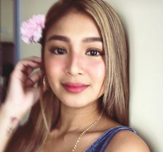 Nadine Lustre Ang Magandang Aktres sa Hot51 