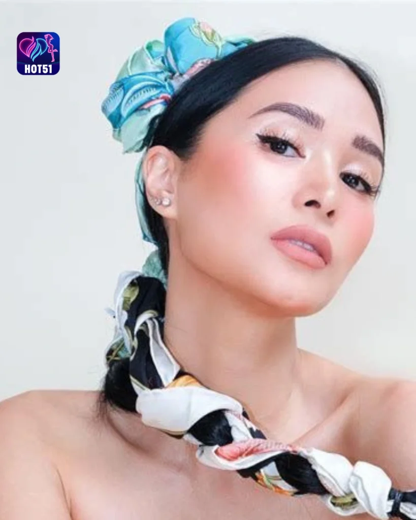  Beautiful Heart Evangelista Photos on HOT51 Platform