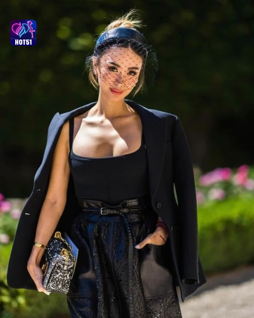  Beautiful Heart Evangelista Photos on HOT51 Platform