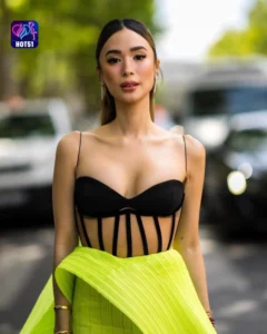 Read more about the article Beautiful Stunning Heart Evangelista Photos on HOT51 Platform