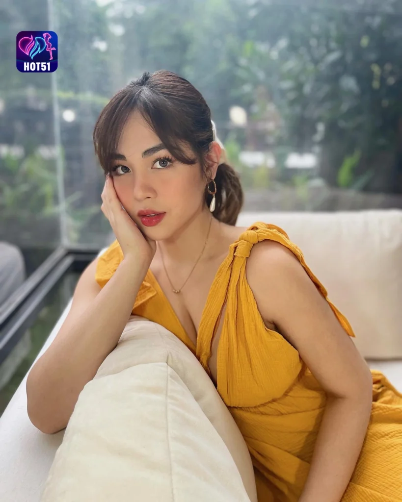  Beautiful Janella Salvador Photos on HOT51 Platform