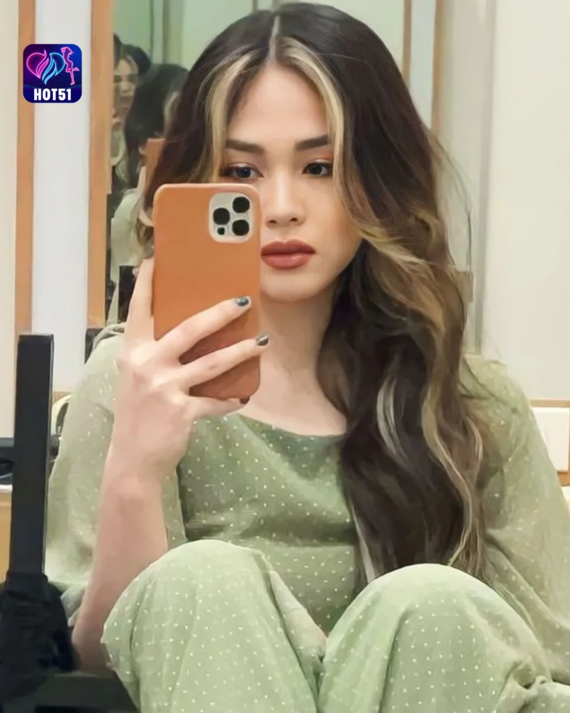  Beautiful Janella Salvador Photos on HOT51 Platform 