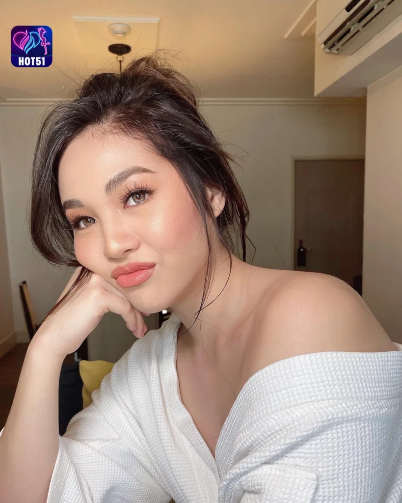  Beautiful Janella Salvador Photos on HOT51 Platform