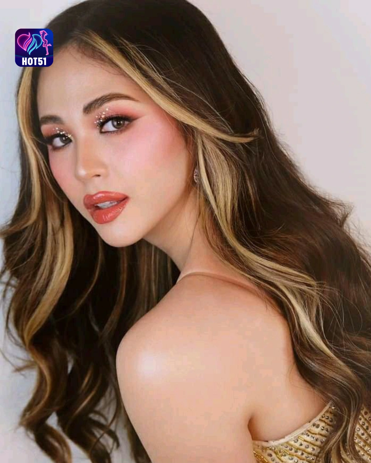 You are currently viewing Beautiful Stunning Janella Salvador Photos on HOT51 Platform