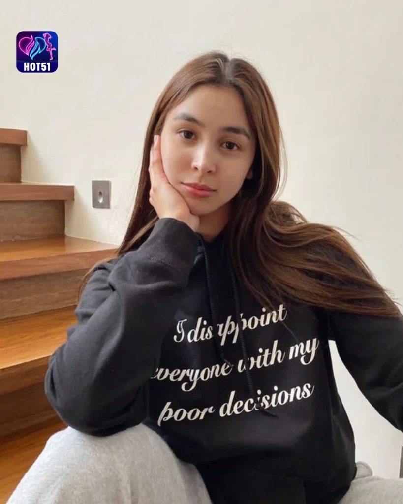 Beautiful Julia Barretto Photos on HOT51 Platform 