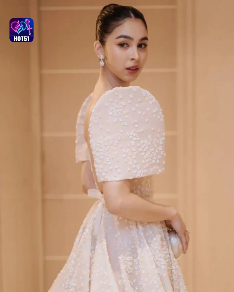  Beautiful Julia Barretto Photos on HOT51 Platform