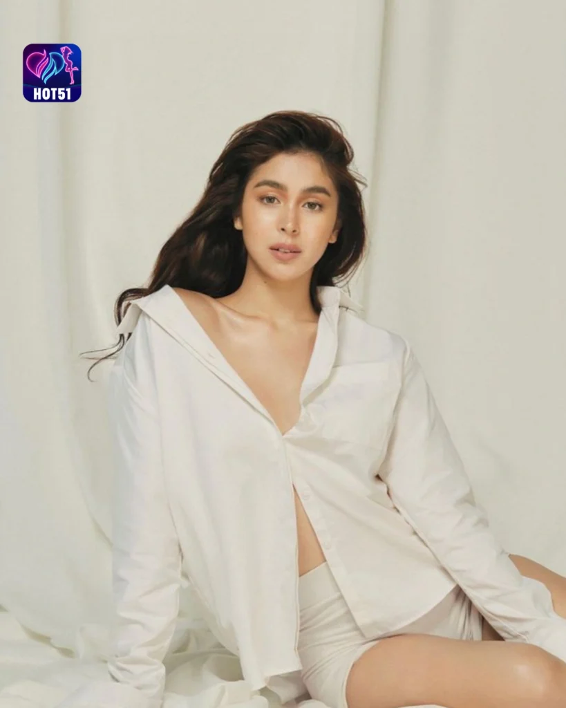 Beautiful Julia Barretto Photos on HOT51 Platform