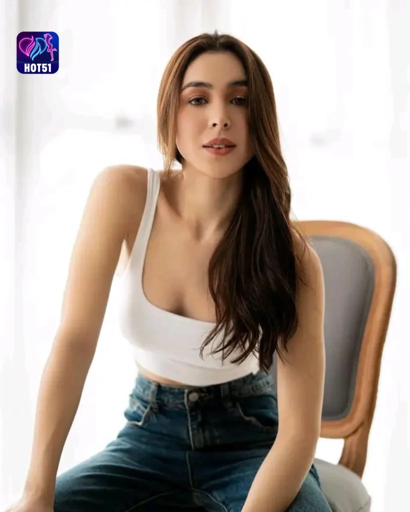 Beautiful Julia Barretto Photos on HOT51 Platform