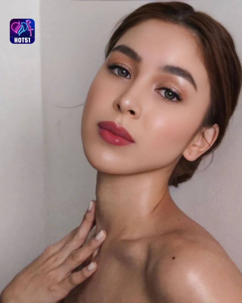 Beautiful Julia Barretto Photos on HOT51 Platform 