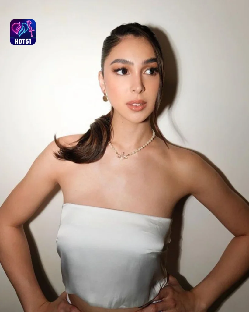  Beautiful Julia Barretto Photos on HOT51 Platfor