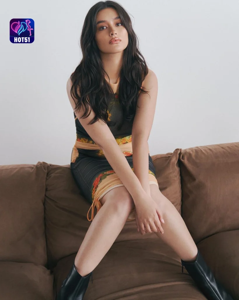 Beautiful Liza Soberano Photos on HOT51 Platform