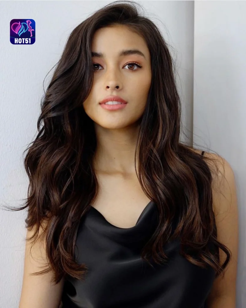 Beautiful Liza Soberano Photos on HOT51 Platform