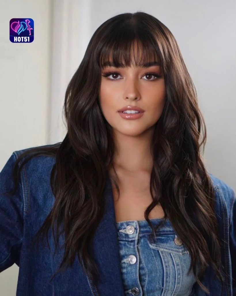 Beautiful Liza Soberano Photos on HOT51 Platform 