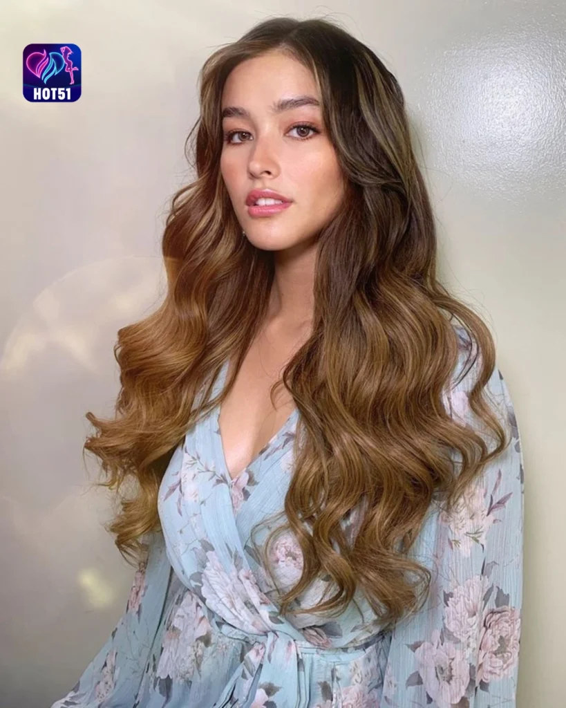 Beautiful Liza Soberano Photos on HOT51 Platform