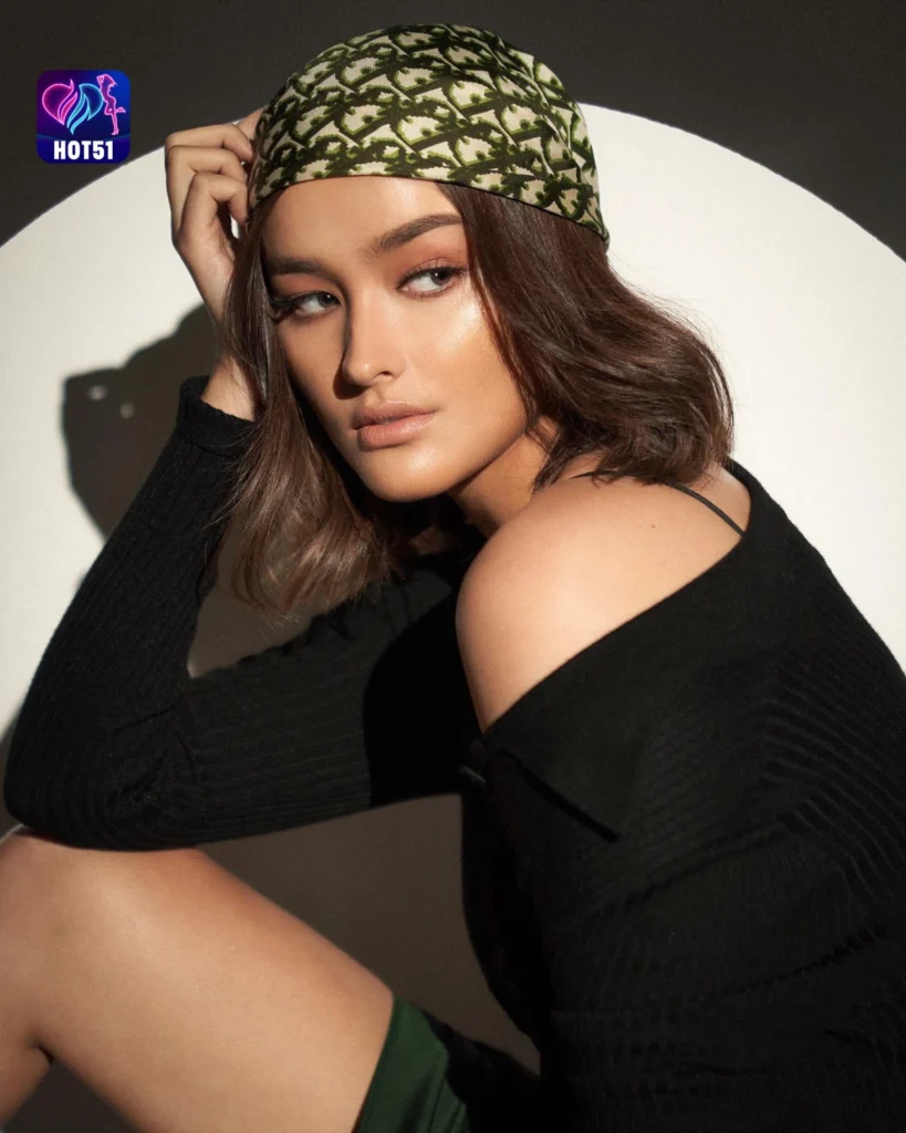 Beautiful Liza Soberano Photos on HOT51 Platform 