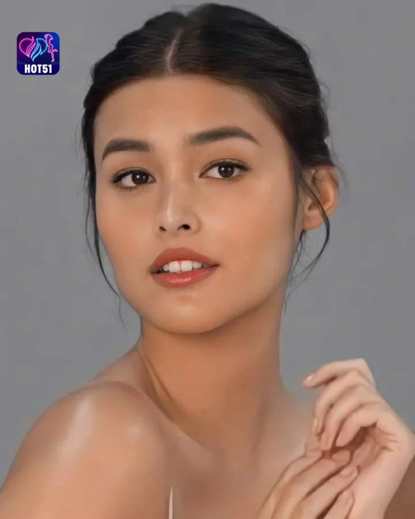  Beautiful Liza Soberano Photos on HOT51 Platform