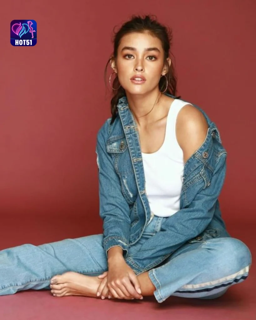  Beautiful Liza Soberano Photos on HOT51 Platform