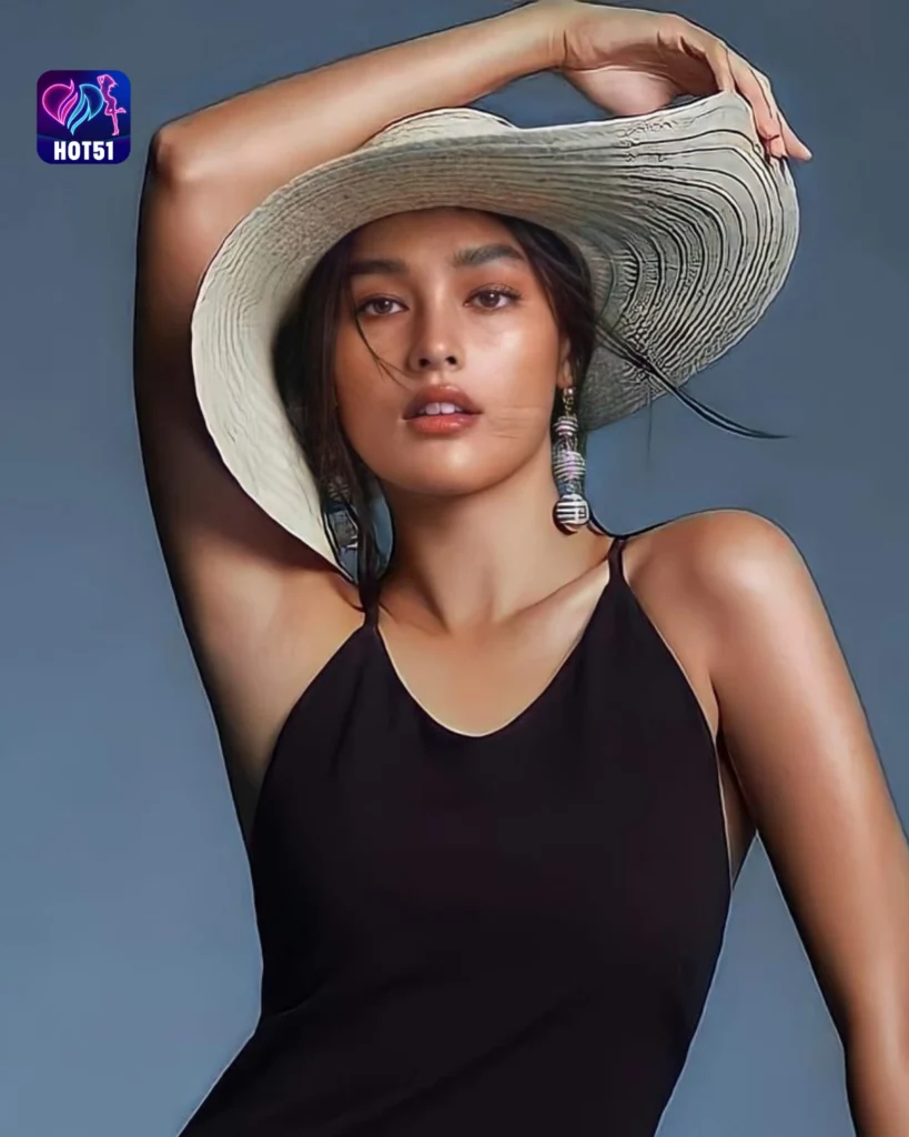 Beautiful Liza Soberano Photos on HOT51 Platform 