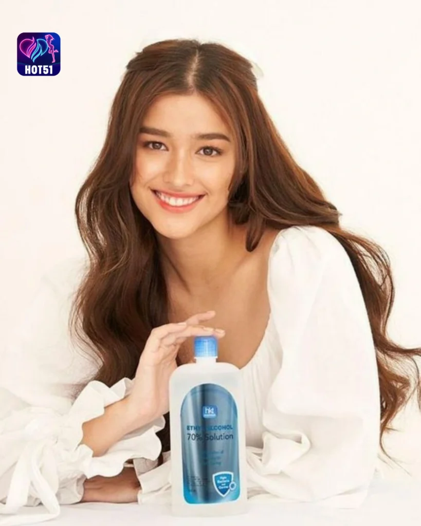 Beautiful Liza Soberano Photos on HOT51 Platform 