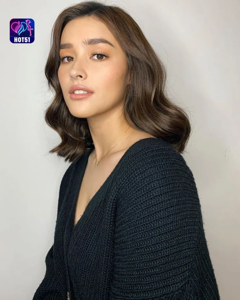 Beautiful Liza Soberano Photos on HOT51 Platform