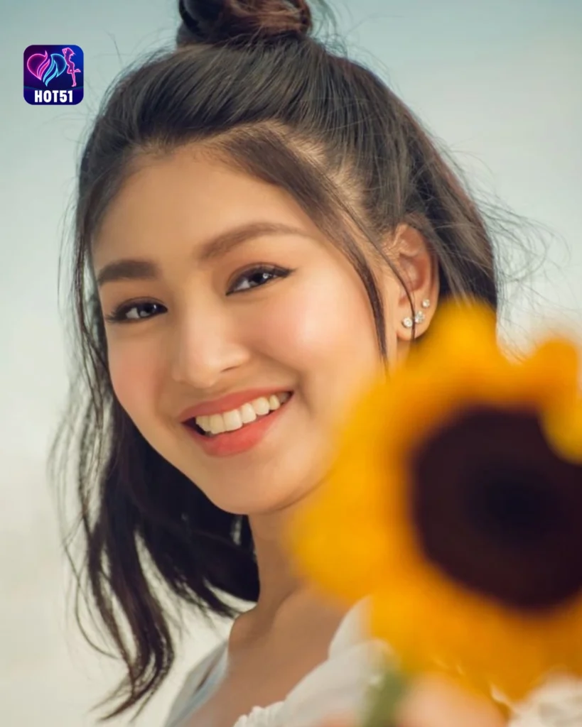 Beautiful Nadine Lustre Photos on HOT51 Platform 