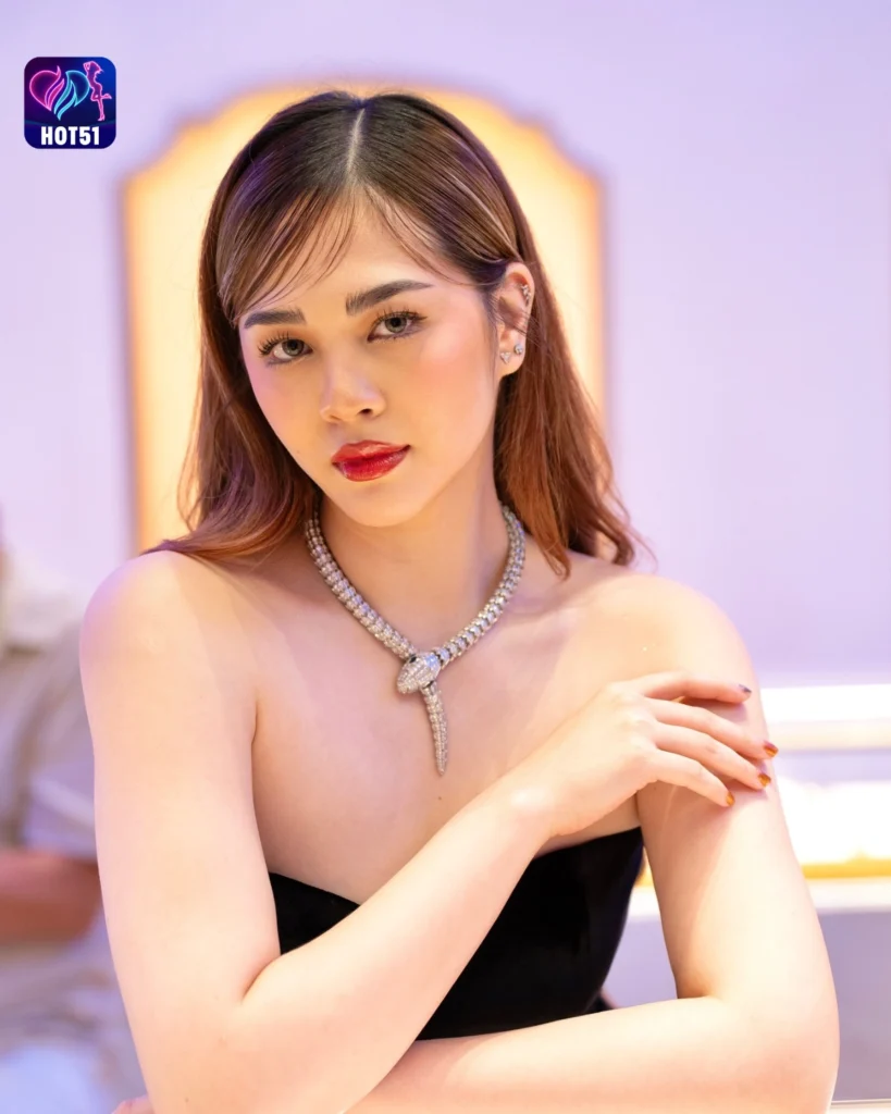  Gorgeous Janella Salvador on HOT51 Platform