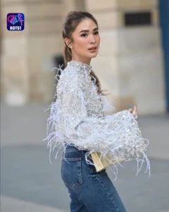 Read more about the article Beautiful Heart Evangelista Stunning Photos on HOT51 App