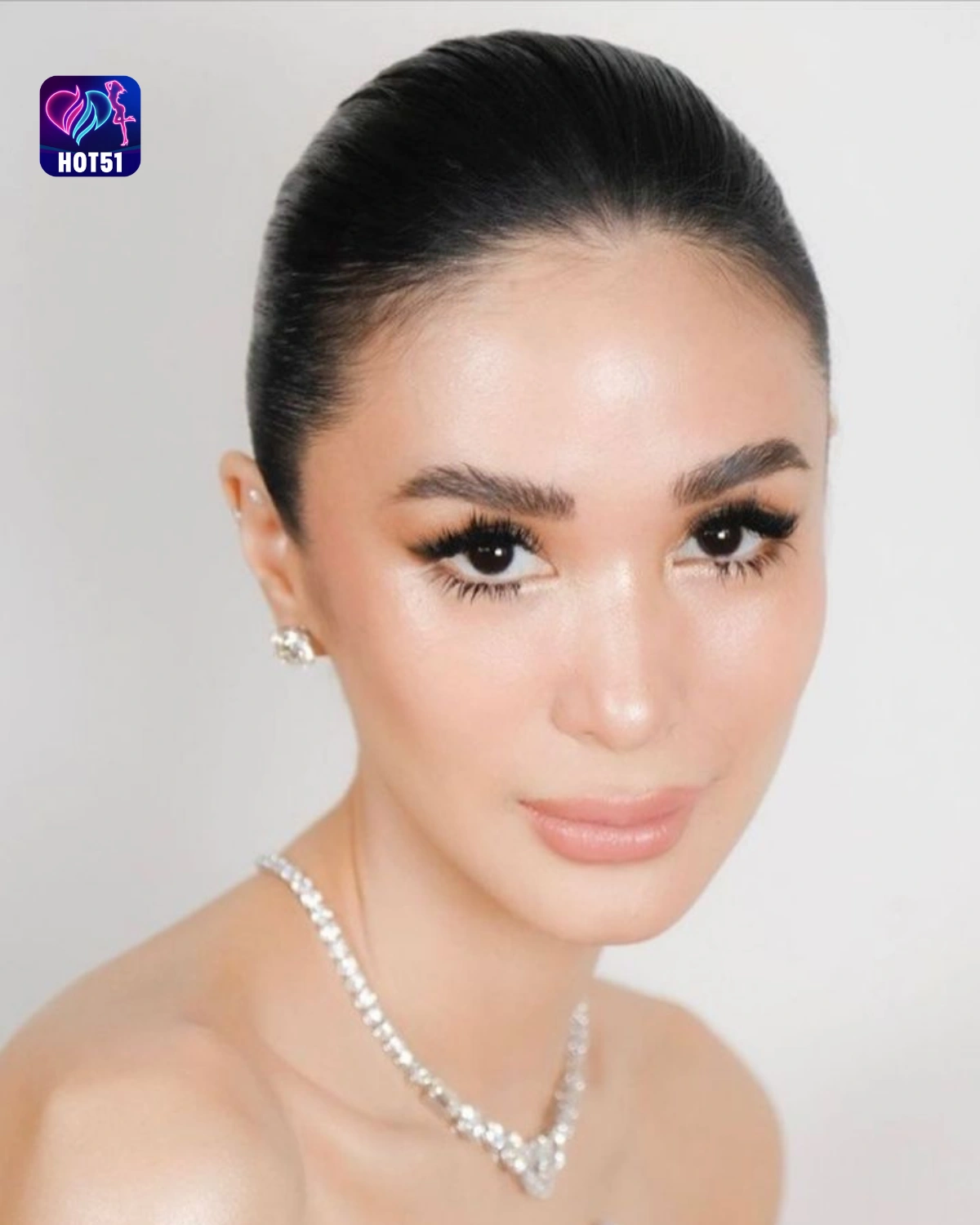 You are currently viewing Beautiful Heart Evangelista Stunning Photos on HOT51 Platform