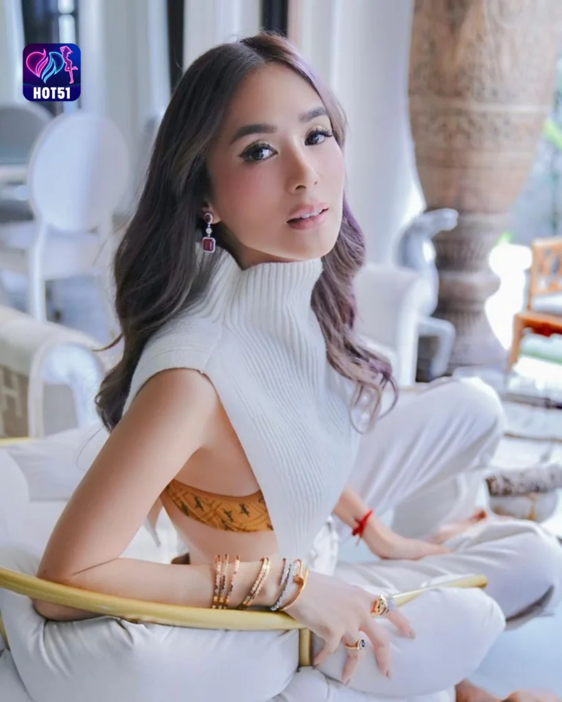  Heart Evangelista’s Stunning Photos on HOT51 Platform 