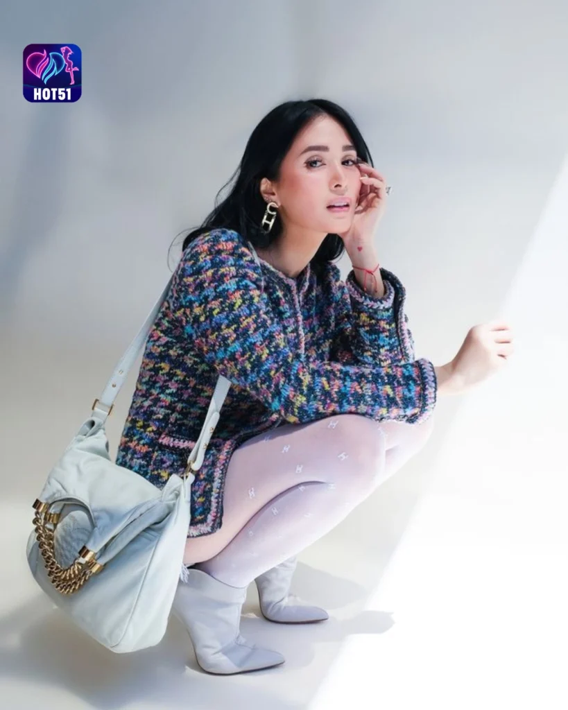 Heart Evangelista's Stunning Photos on HOT51 Platform