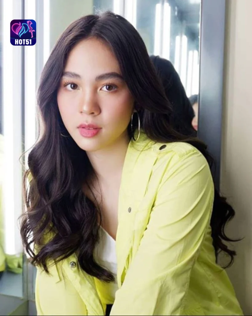 Janella Salvador's Stunning Photos on HOT51 Platform 