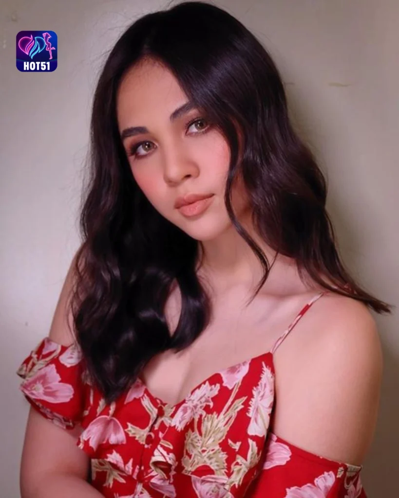 Janella Salvador's Stunning Photos on HOT51 Platform 