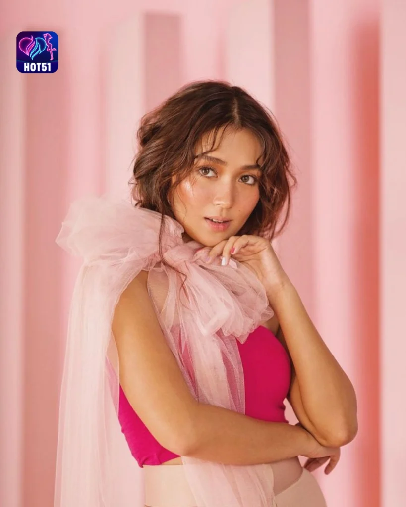 Kathryn Bernardo Stunning Photos on HOT51 Platform