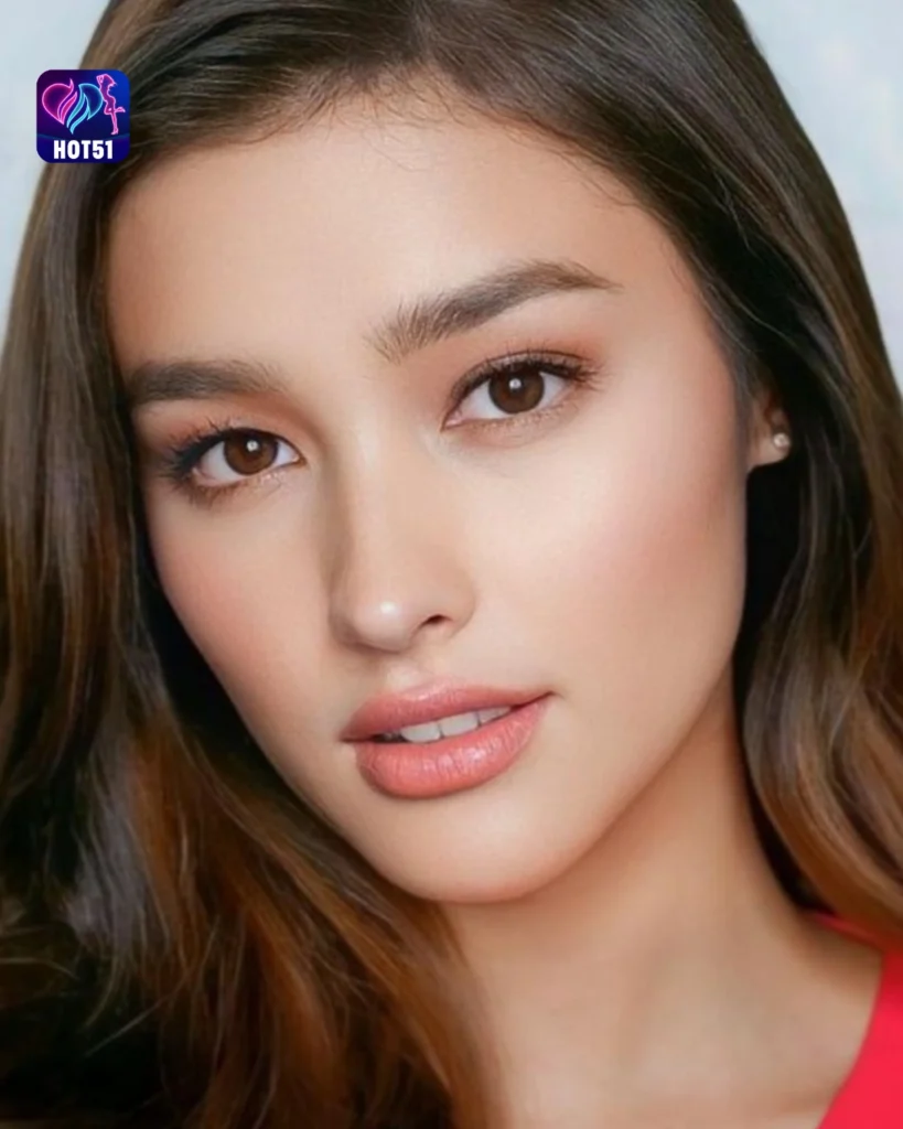  Liza Soberano’s Stunning Photos on HOT51 Platform 