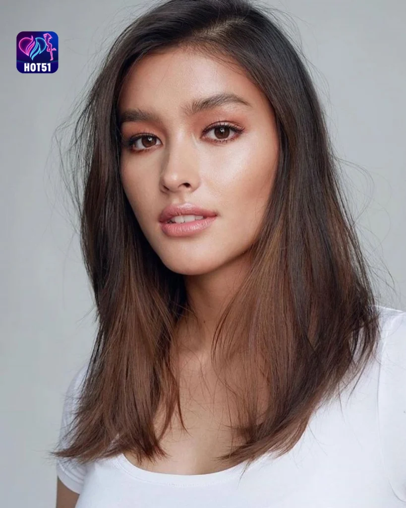  Liza Soberano's Stunning Photos on HOT51 Platform