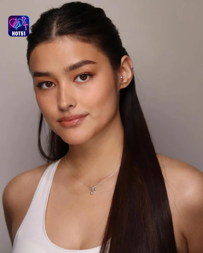  Liza Soberano's Stunning Photos on HOT51 Platform