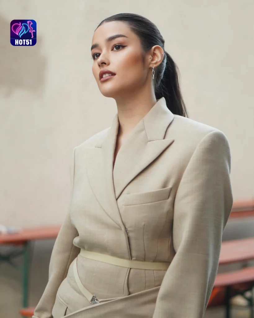 Liza Soberano's Stunning Photos on HOT51 Platform
