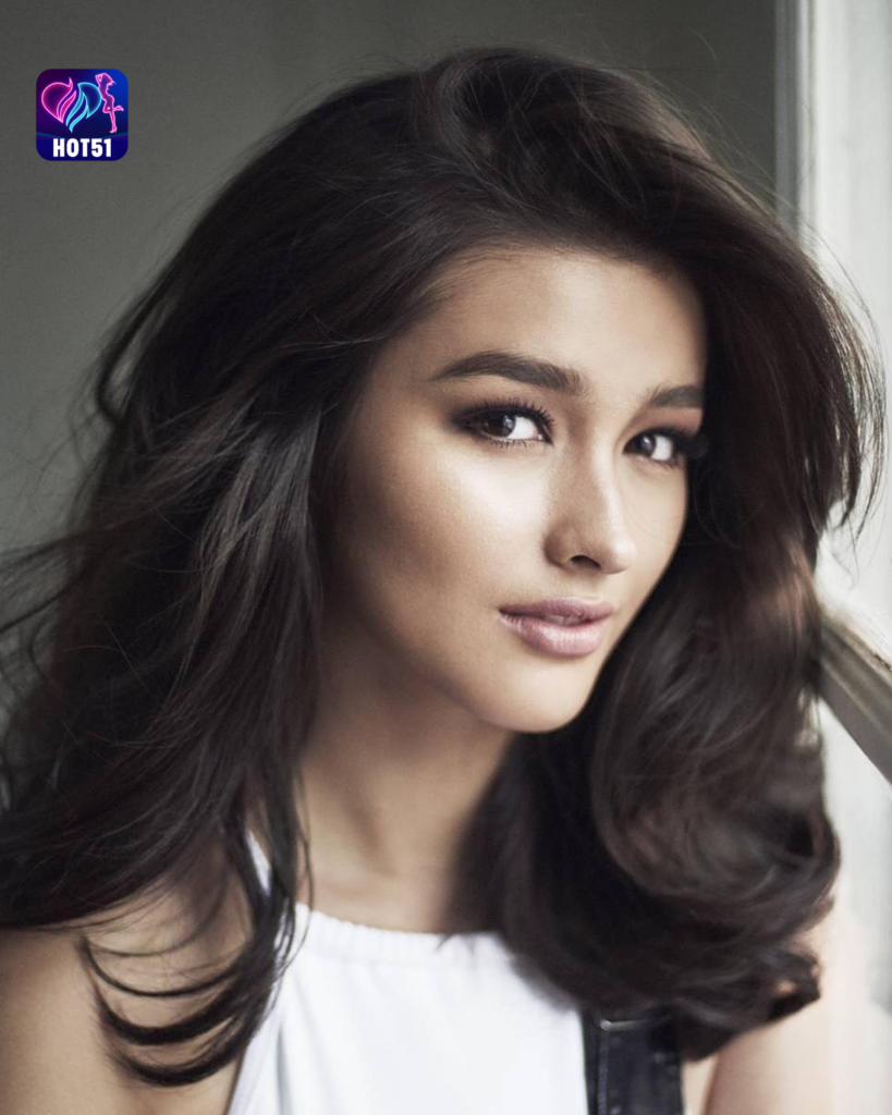 Liza Soberano’s Stunning Photos on HOT51 Platform