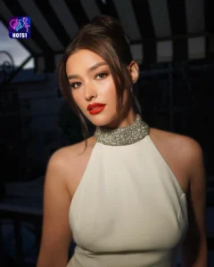 Read more about the article Beautiful Liza Soberano Stunning Photos on HOT51 Platform