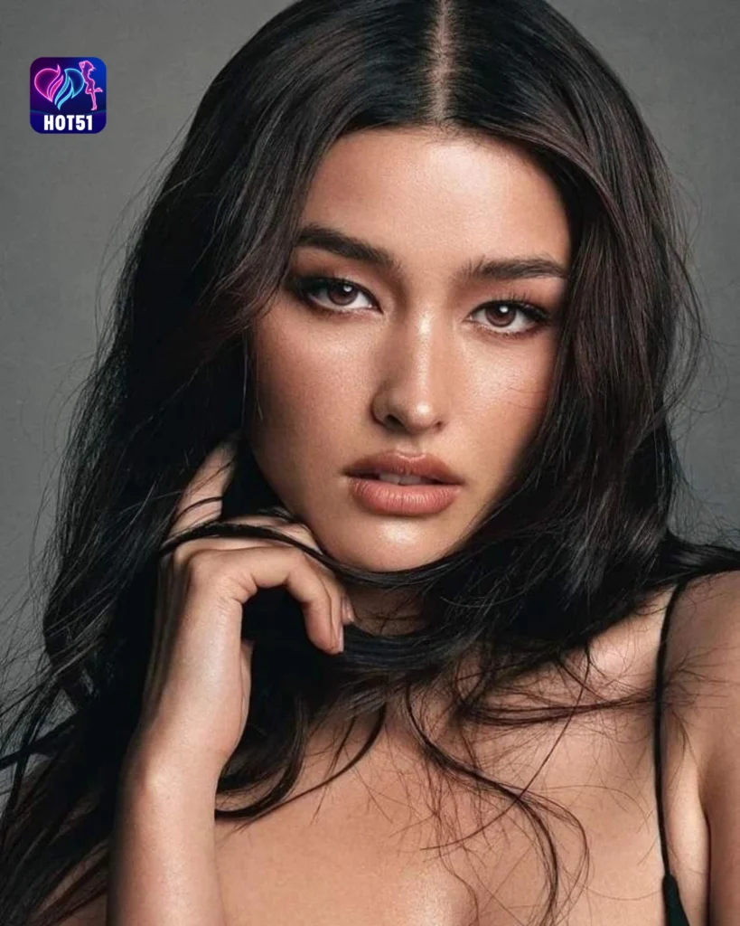  Liza Soberano’s Stunning Photos on HOT51 Platform 