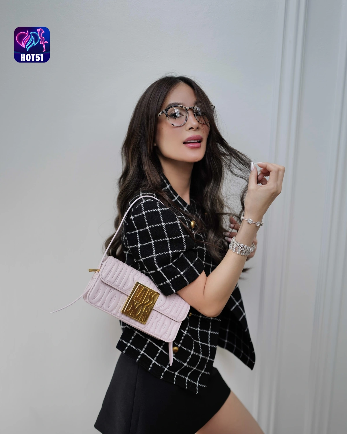 You are currently viewing Beautiful Stunning Magagandang Larawan  Heart Evangelista HOT51