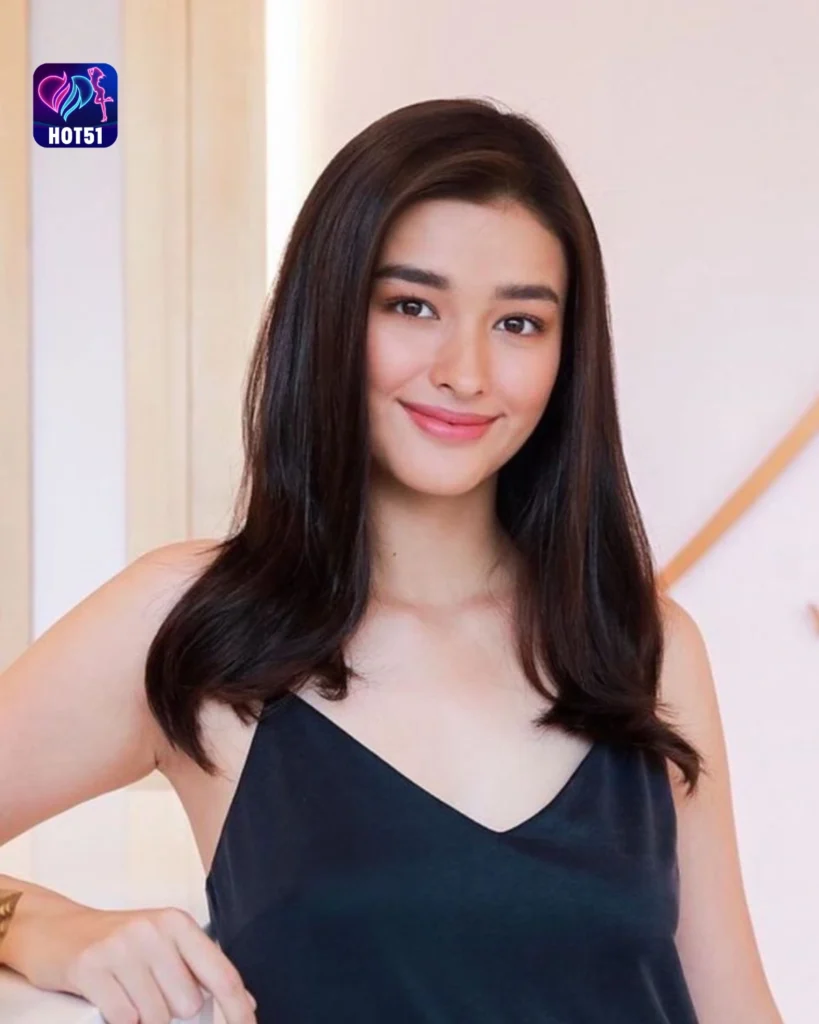 Magagandang Larawan ni Liza Soberano sa HOT51 Platform