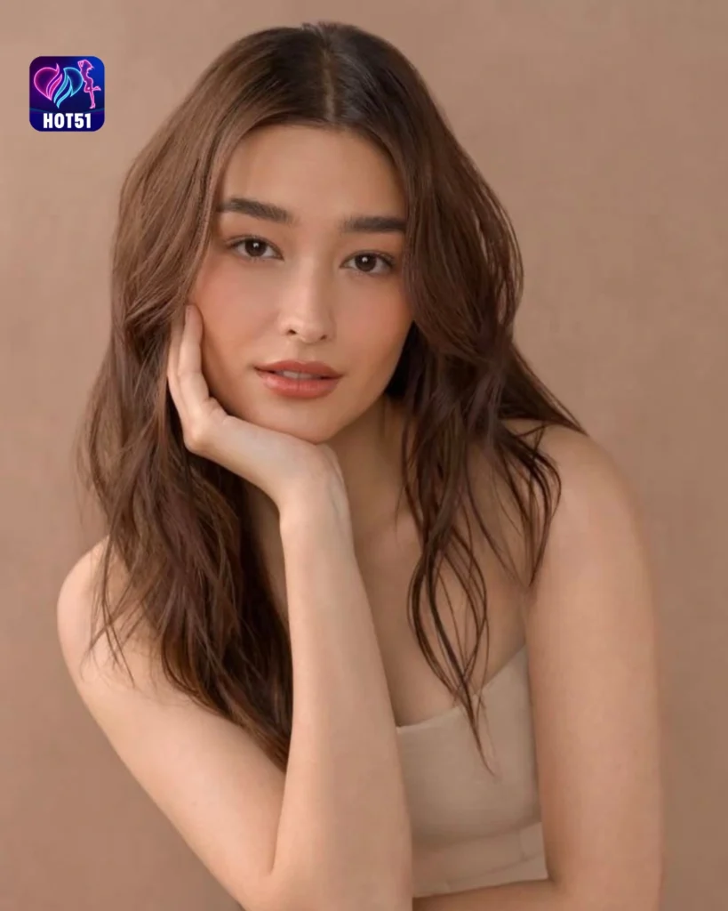 Magagandang Liza Soberano na Larawan sa HOT51 Platform