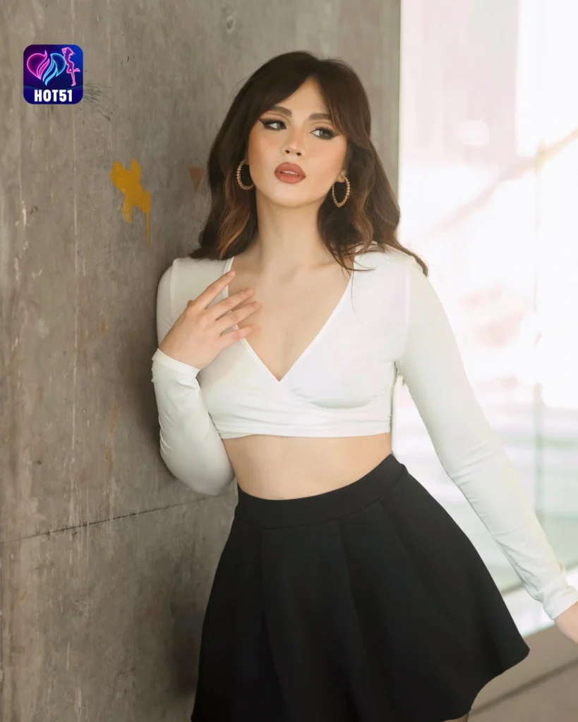  Magandang Larawan ni Janella Salvador sa HOT51 Platform
