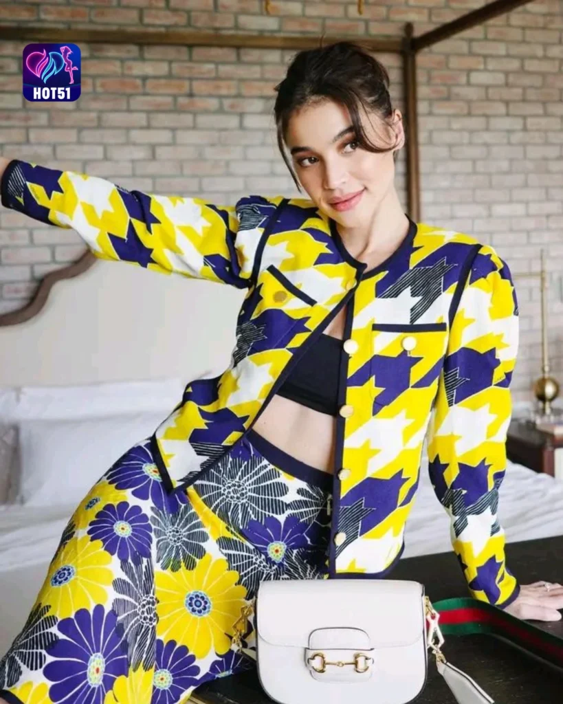  Stunning Anne Curtis Photos Featured on HOT51 PH