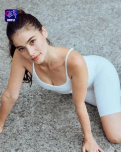 Read more about the article Beautiful Stunning Anne Curtis Photos Featured on HOT51 Platform